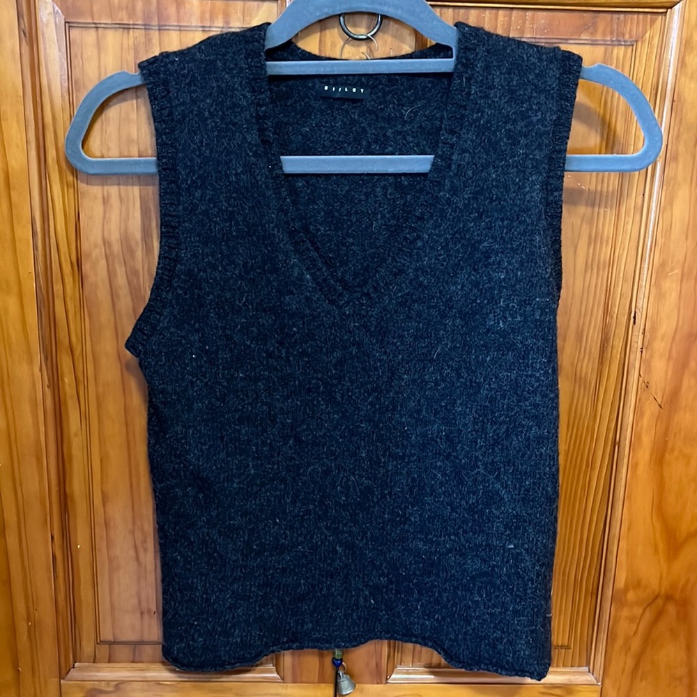 Sleeveless Sweater